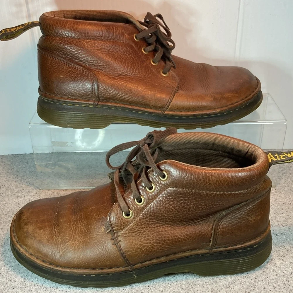 Vintage Doc‎ Martins. Us size 9. EU 42. “Lea” brown lace ups.  Box 16